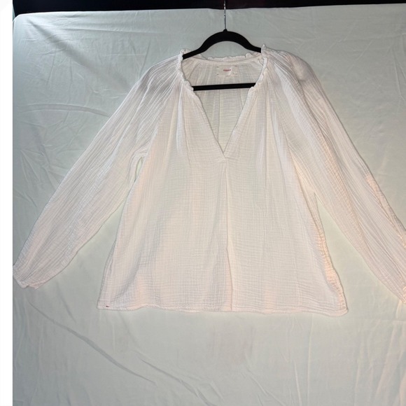 XiRENA Tops - Xirena long sleeve white cotton blouse boho peasant sz L